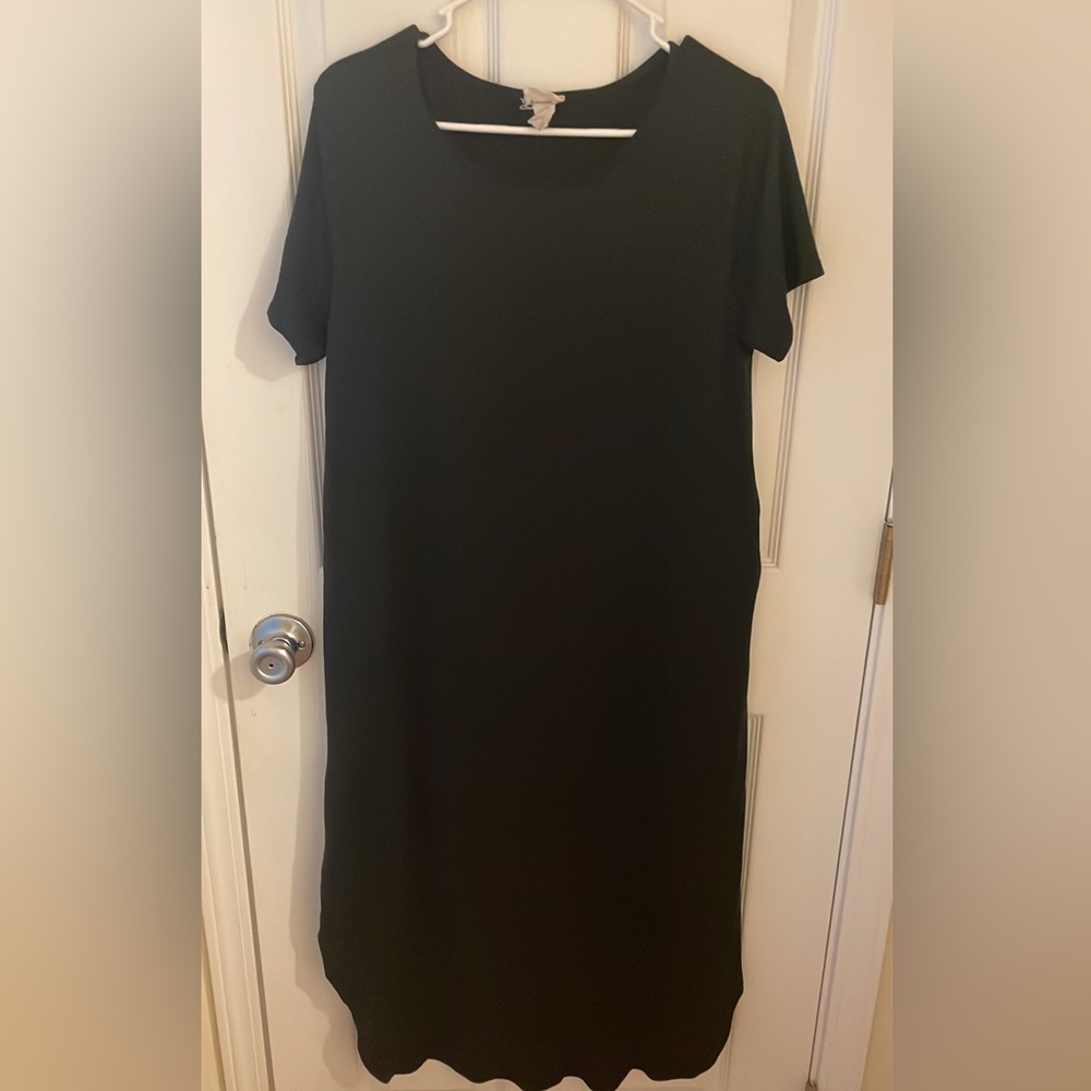 Classic Black Short Sleeve Dress